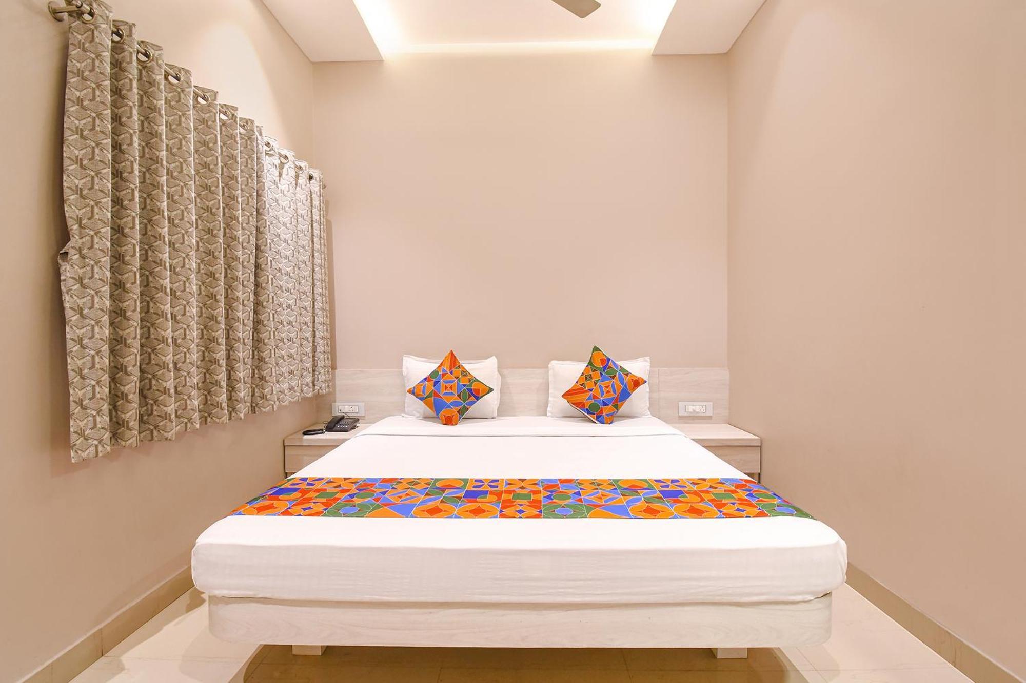 Fabhotel Kitchen Q Inn - Belaghata コルカタ エクステリア 写真
