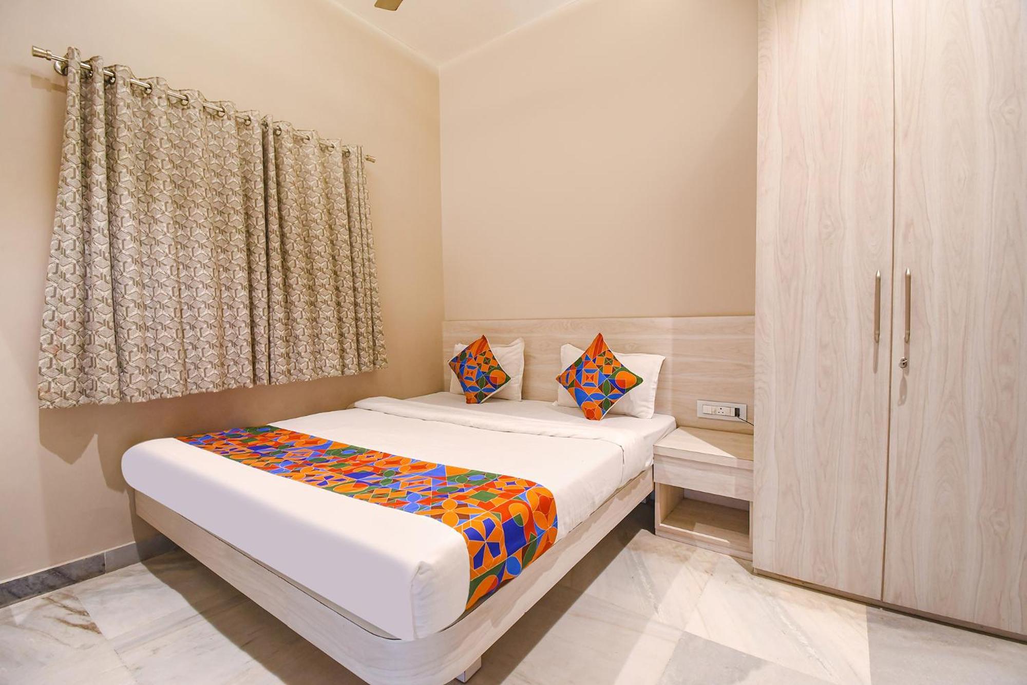 Fabhotel Kitchen Q Inn - Belaghata コルカタ エクステリア 写真