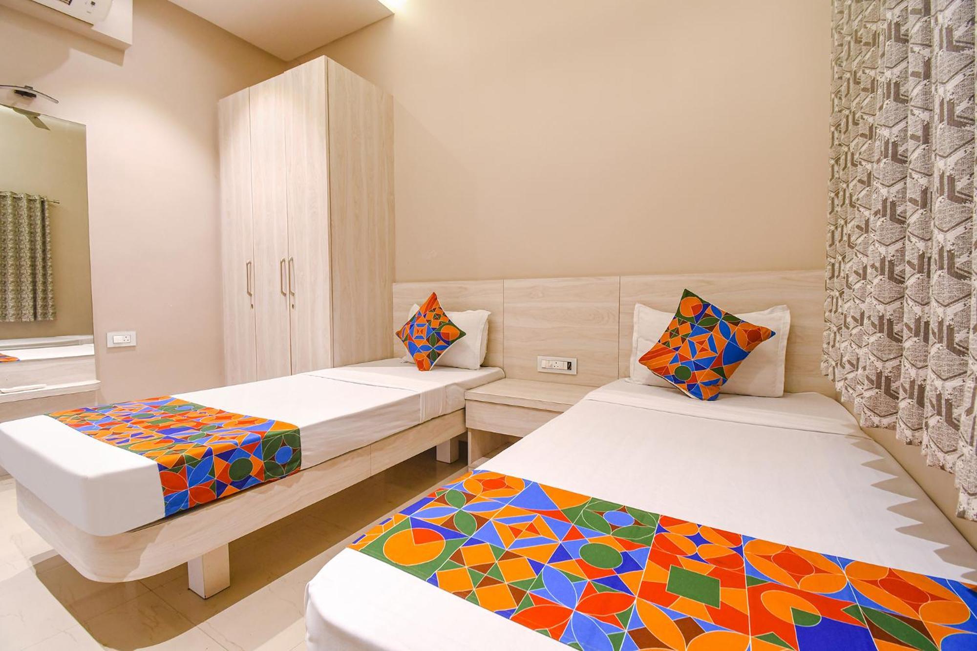Fabhotel Kitchen Q Inn - Belaghata コルカタ エクステリア 写真