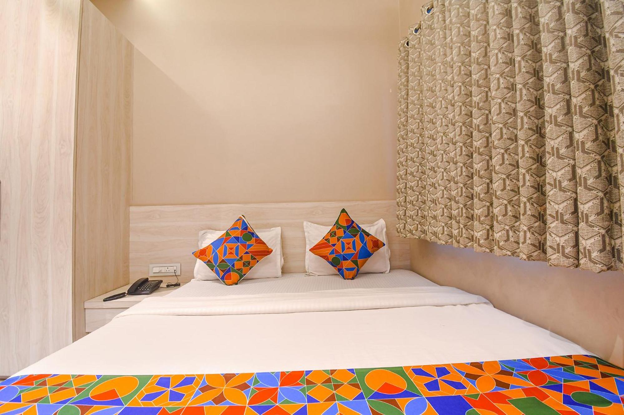 Fabhotel Kitchen Q Inn - Belaghata コルカタ エクステリア 写真